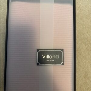 Villand Collection Brand New in Box Pink Scarf